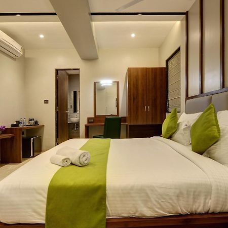 Magnus Fortune House Business Hotel , Magarpatta Mundhwa Exterior foto
