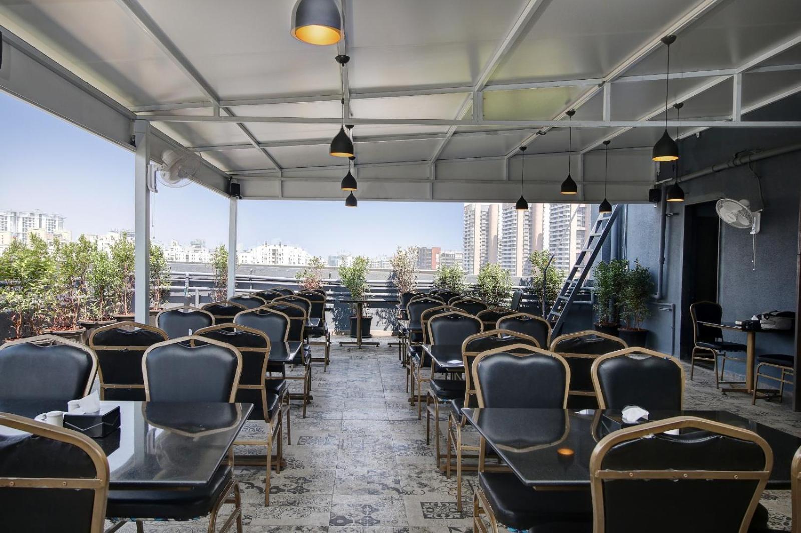 Magnus Fortune House Business Hotel , Magarpatta Mundhwa Exterior foto