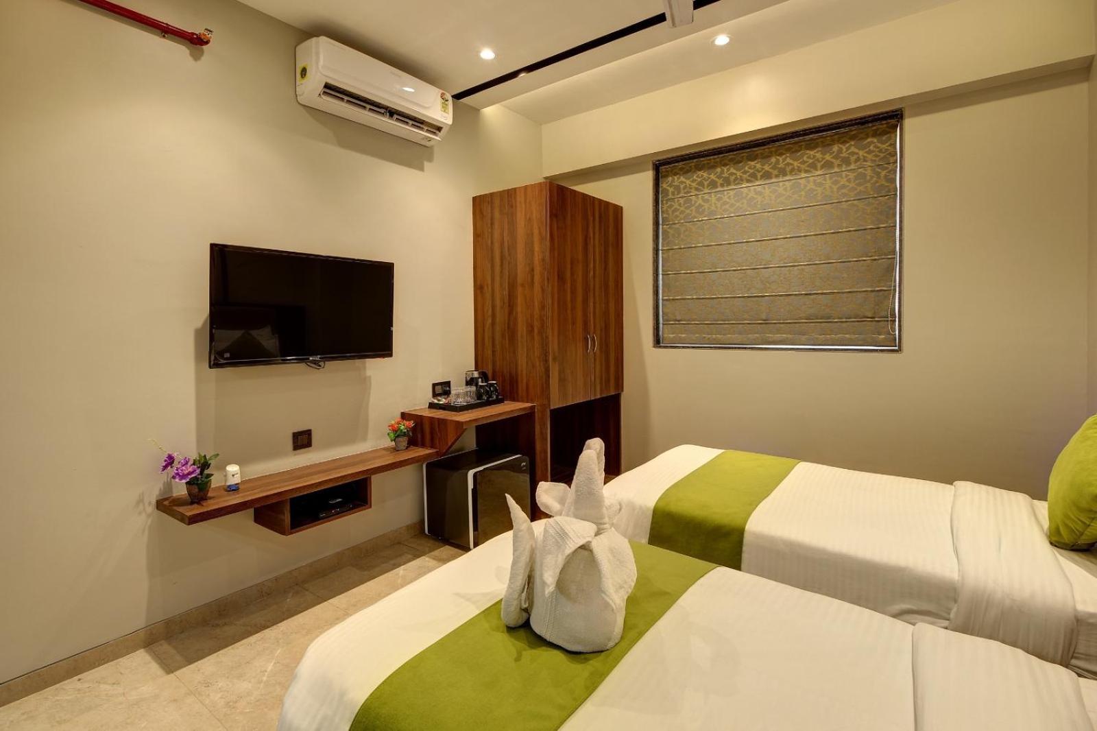 Magnus Fortune House Business Hotel , Magarpatta Mundhwa Exterior foto