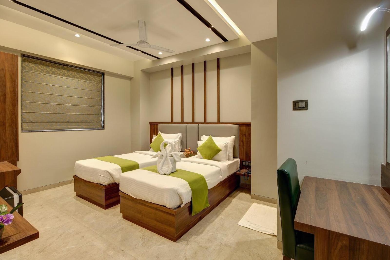 Magnus Fortune House Business Hotel , Magarpatta Mundhwa Exterior foto