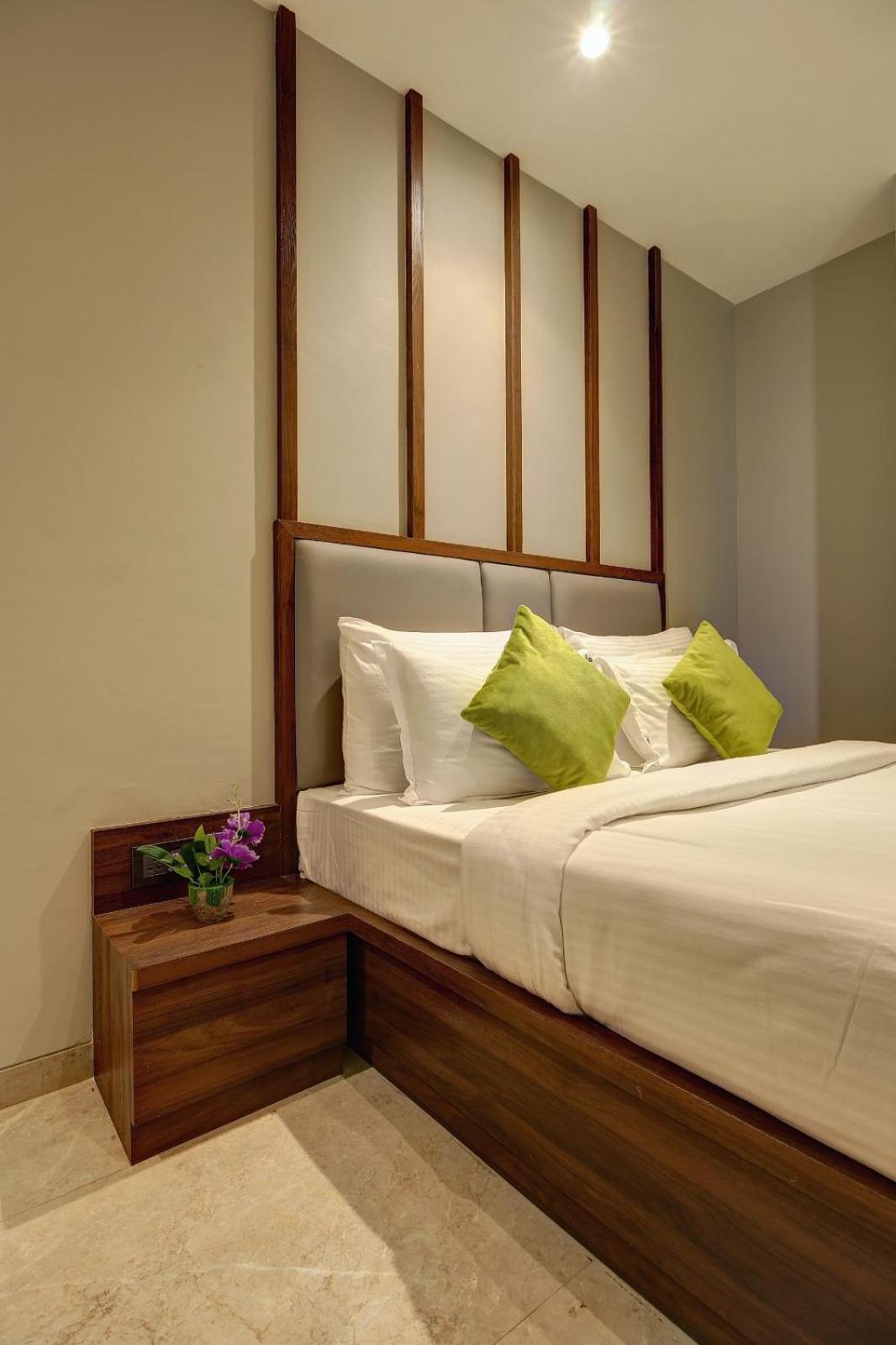 Magnus Fortune House Business Hotel , Magarpatta Mundhwa Exterior foto