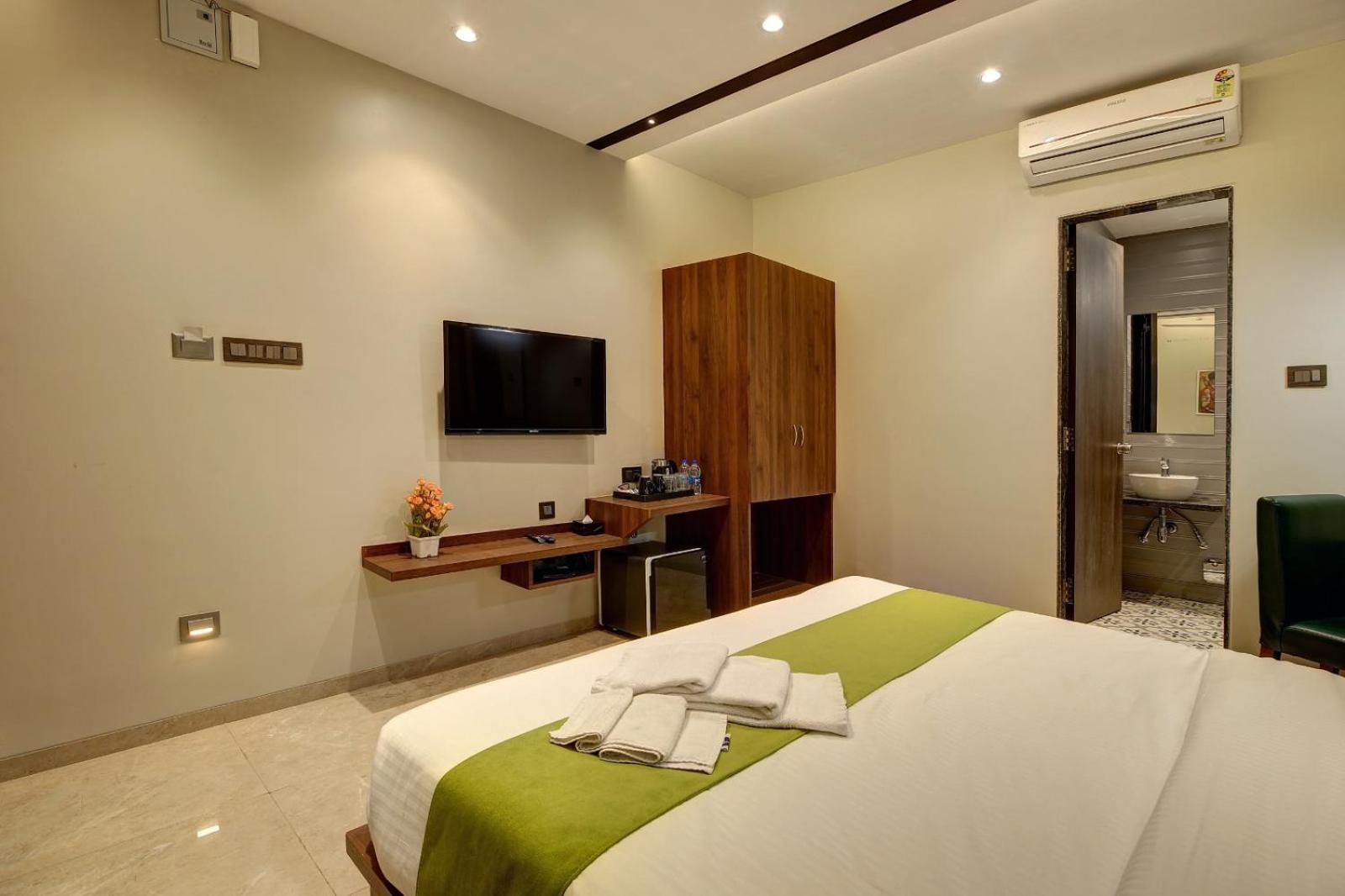 Magnus Fortune House Business Hotel , Magarpatta Mundhwa Exterior foto